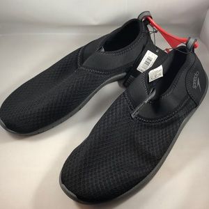 Speedo Mens Black Water shoes size 11